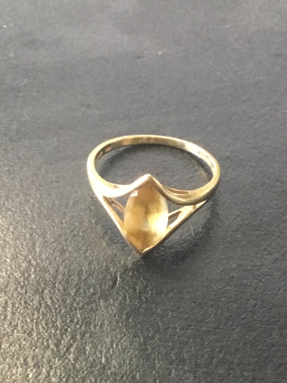 C&L 10k gold==Citrine gemstone ==8 1/2 sz==2.07 grams - Picture 4 of 12